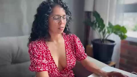 Kloe online show from February 2026 08:03:02 PM