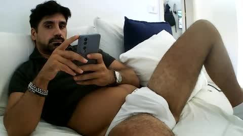 Snapshot of ilmangj90 chatting on July 2026 03:25:02 PM ilmangj90 online show from July 2026 03:25:02 PM