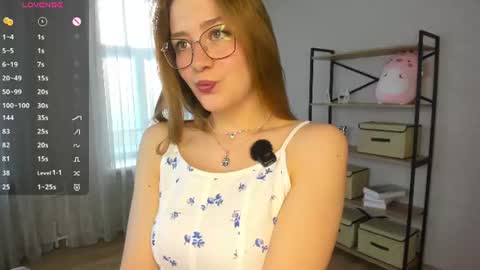 Snapshot of ilonamoorman chatting on July 2026 07:11:02 AM Ilona online show from July 2026 07:11:02 AM