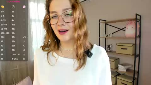 Snapshot of ilonamoorman chatting on July 2026 06:59:02 AM Ilona online show from July 2026 06:59:02 AM