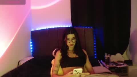 Ily Bea online show from October 2025 01:03:02 AM