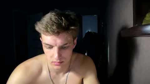 ilyahrr online show from April 2026 09:23:01 PM