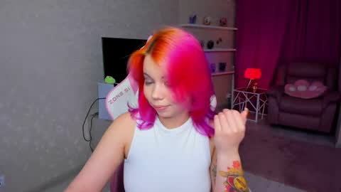 Roxy online show from April 2026 07:58:01 PM