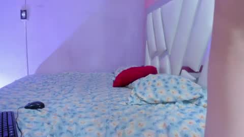 Snapshot of im_brittany_333 chatting on July 2026 03:23:01 AM im_brittany_333 online show from July 2026 03:23:01 AM