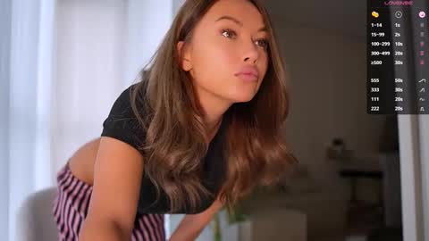 Milla online show from November 2025 08:04:02 AM