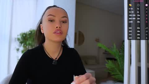 Milla online show from November 2025 12:00:02 PM