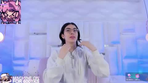 Moly  online show from January 2026 02:21:01 PM