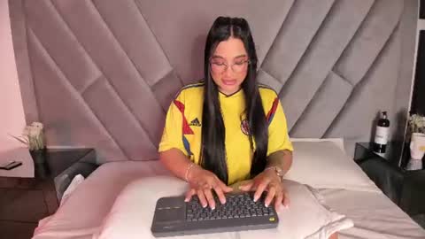 Snapshot of im_natalieefoster chatting on June 2026 10:35:02 AM natalie online show from June 2026 10:35:02 AM