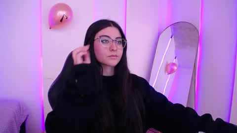 Snapshot of im_rosse_ chatting on February 2026 06:36:01 PM Jade Rosse online show from February 2026 06:36:01 PM