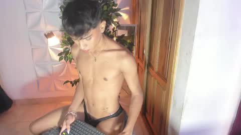 im_sebaslopez online show from October 2025 11:38:01 AM