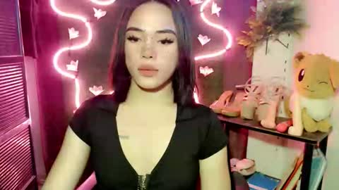 Snapshot of im_urlovergirlxxx chatting on November 2025 08:35:02 AM Hii love online show from November 2025 08:35:02 AM