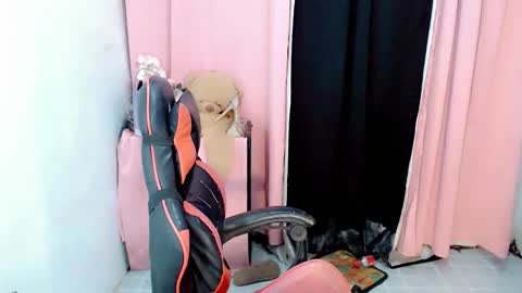 im_yourfairyannaxx online show from February 2026 02:23:01 AM