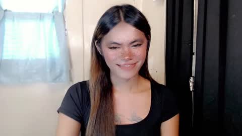 Snapshot of im_yourfairyannaxx chatting on June 2026 06:29:02 AM im_yourfairyannaxx online show from June 2026 06:29:02 AM