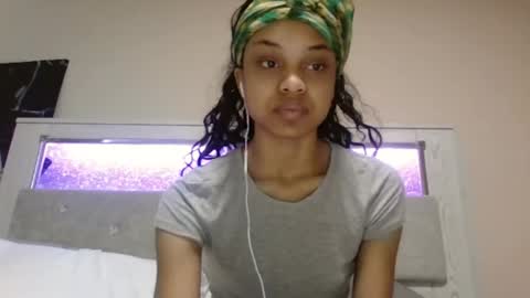 scarlett amour online show from January 2025 04:02:02 PM