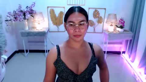 Ashley online show from December 2024 10:39:01 AM