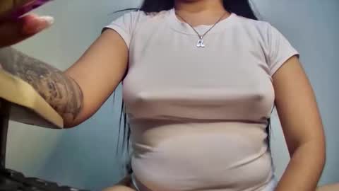 mia latina online show from February 2026 11:48:01 AM