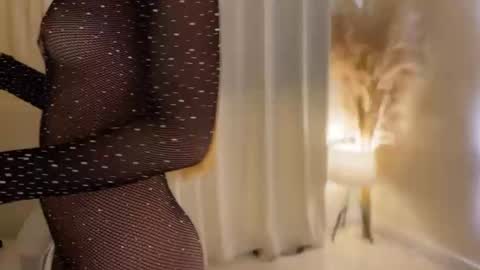 Gabriela online show from December 2024 01:04:02 AM