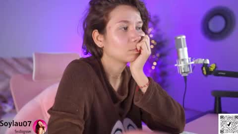 imjess_ online show from November 2025 04:35:01 AM