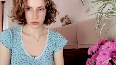 Snapshot of imogensy chatting on April 2026 07:20:01 AM my name Imo Fansly online show from April 2026 07:20:01 AM