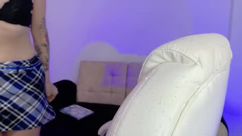 Sienna online show from January 2026 07:50:02 PM