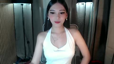 Aki online show from October 2025 11:52:01 AM