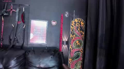 Snapshot of in_the_heaven chatting on July 2026 02:05:17 AM in_the_heaven online show from July 2026 02:05:17 AM