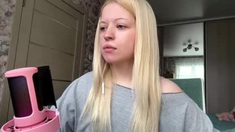 Snapshot of inamillsap chatting on March 2026 09:11:02 AM Lola online show from March 2026 09:11:02 AM