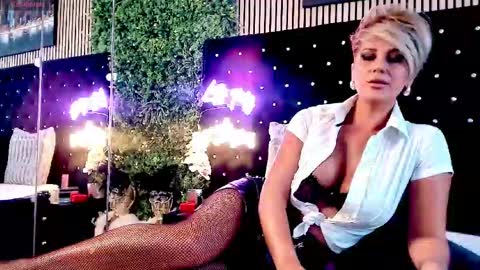 inanna_ishtar1 online show from October 2025 09:43:02 AM