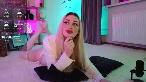  Dina  Help me reach 100 likes  online show from November 2025 08:33:02 PM