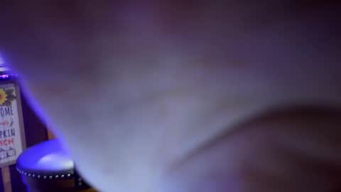 Snapshot of incognitocameltoe chatting on October 2025 09:27:02 PM incognitocameltoe online show from October 2025 09:27:02 PM