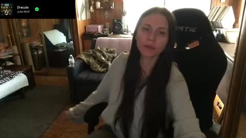 Snapshot of incognitoqueen chatting on April 2026 05:30:01 PM Carter online show from April 2026 05:30:01 PM
