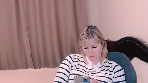 incredible_ariela online show from February 2025 01:30:01 PM