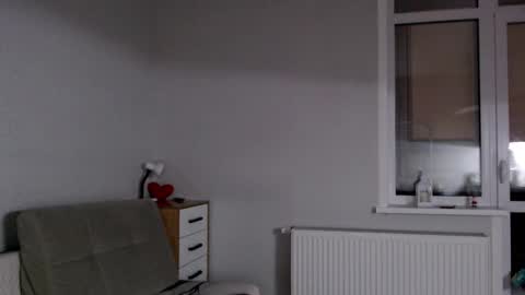 Della online show from December 2024 09:52:02 PM