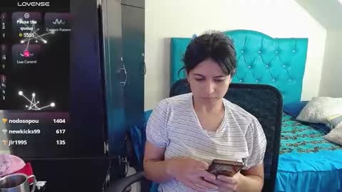 Snapshot of incubus_couple1 chatting on January 2025 10:21:02 AM incubus_couple1 online show from January 2025 10:21:02 AM