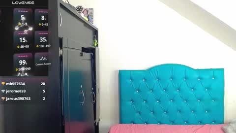 Snapshot of incubus_couple1 chatting on March 2025 08:10:02 PM incubus_couple1 online show from March 2025 08:10:02 PM