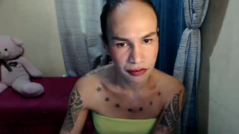 Snapshot of indaypakay_ts chatting on June 2026 05:51:02 AM Pakay online show from June 2026 05:51:02 AM