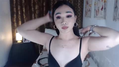 indestructabletrixie online show from January 2025 12:34:02 AM