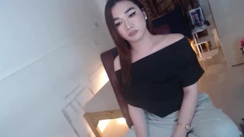 Snapshot of indestructabletrixie chatting on February 2026 03:37:02 AM indestructabletrixie online show from February 2026 03:37:02 AM