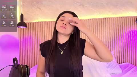 Indi Catalina online show from November 2025 01:28:01 PM