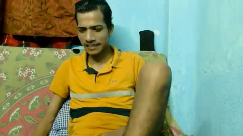 Snapshot of indian_bengali_boy chatting on September 2025 11:16:02 PM Suman Leo online show from September 2025 11:16:02 PM