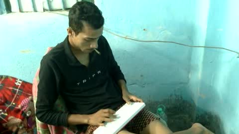 Snapshot of indian_bengali_boy chatting on October 2025 06:49:02 PM Suman Leo online show from October 2025 06:49:02 PM