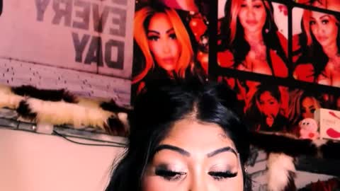 Snapshot of indian_dreamgirl chatting on September 2025 03:45:01 PM Bella Ambrosia online show from September 2025 03:45:01 PM