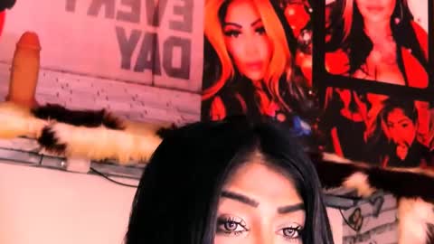 Snapshot of indian_dreamgirl chatting on October 2025 11:30:01 AM Bella Ambrosia online show from October 2025 11:30:01 AM