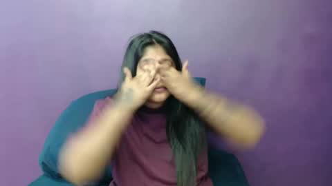 Melz online show from March 2025 10:42:01 PM