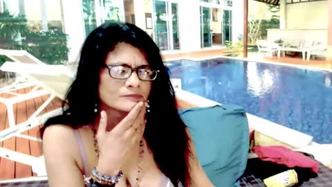 Femiez online show from January 2025 10:19:01 AM