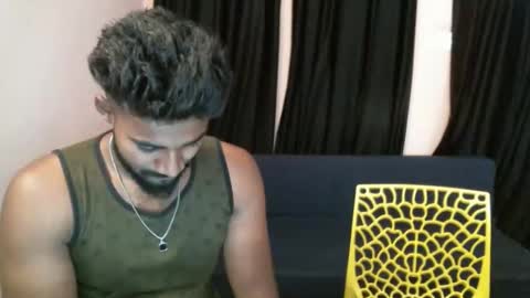 indian slim boy with big for u online show from April 2026 04:34:01 AM