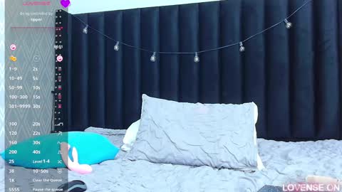 LITTLE AINHOA  online show from March 2025 12:20:02 AM