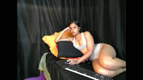 indianmaxine07 online show from March 2026 03:45:02 AM
