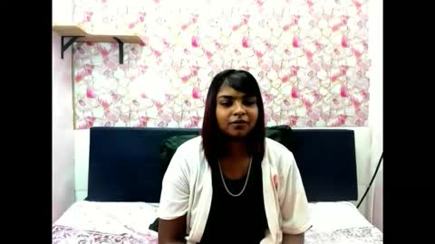 Snapshot of indianmystica694u chatting on September 2025 12:37:02 AM indianmystica694u online show from September 2025 12:37:02 AM