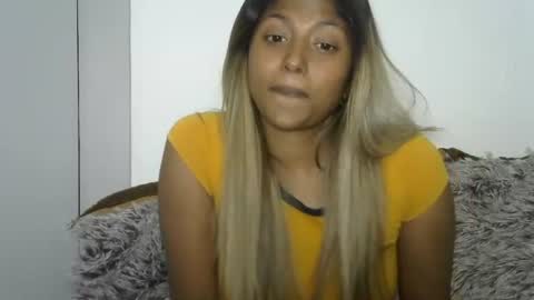 indianqtpie6 online show from September 2025 06:35:01 PM